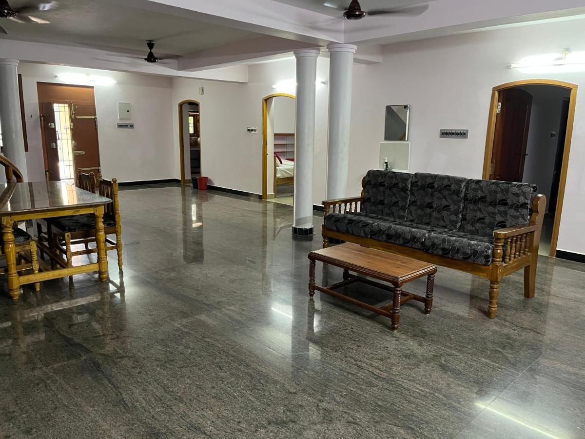 Tulip Villa 3Bhk 2Bhk And 1Bhk Located Near Chunnambar Boat House And Paradise Beach Purnankuppam Exterior photo